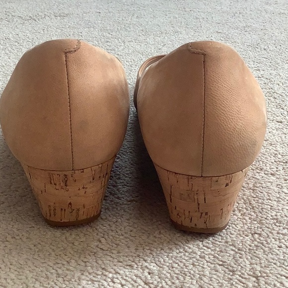 Cole Haan small wedge - Picture 2 of 9